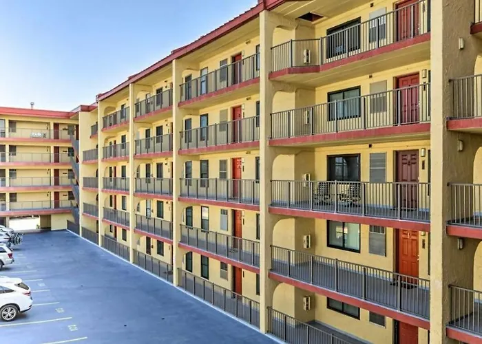 Surf's Edge 305 Pet Friendly